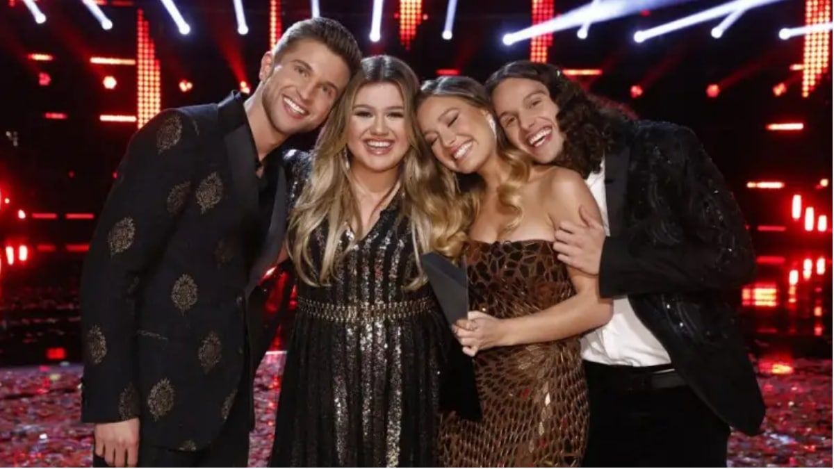 Girl Named Tom with Kelly Clarkson on The Voice