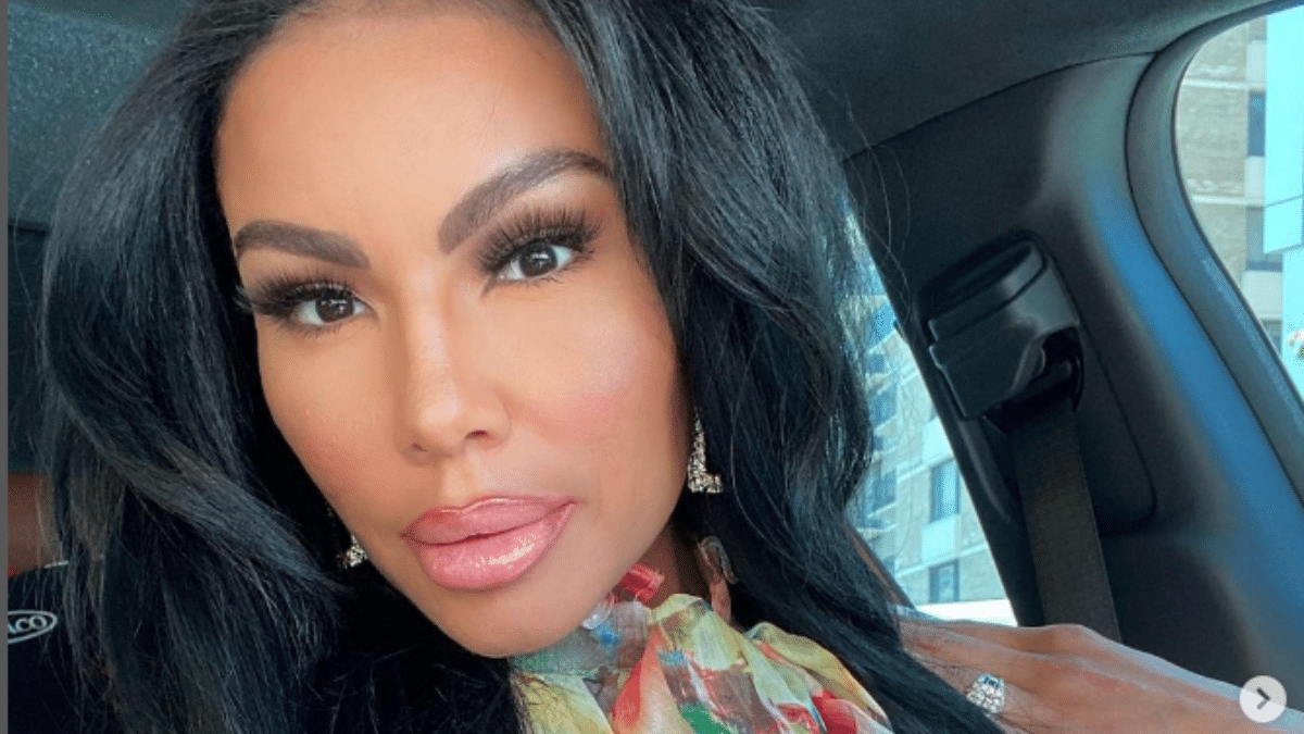 RHOP Mia Thornton stuns in a cutout swimsuit, displaying her ‘unedited’ facet