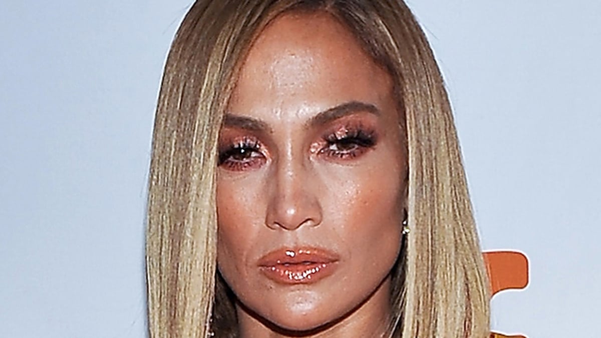 Jennifer Lopez opens up about terrifying panic assault that left her unable to maneuver 