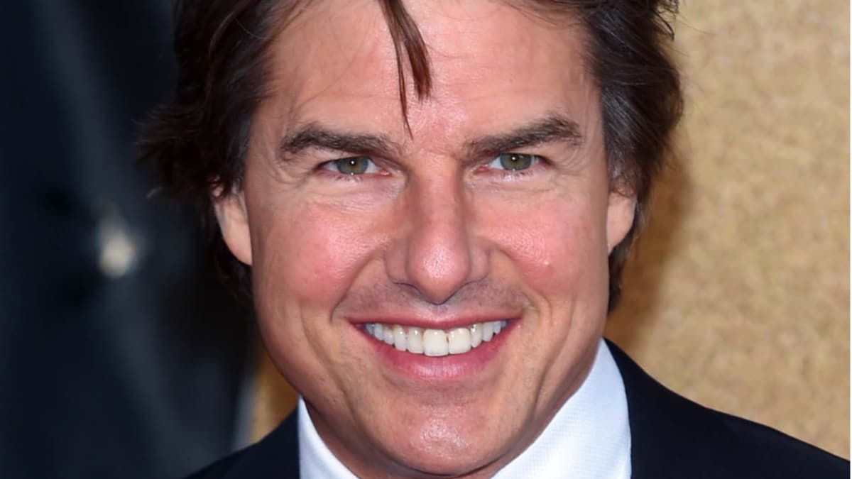 Tom Cruise teeth smile