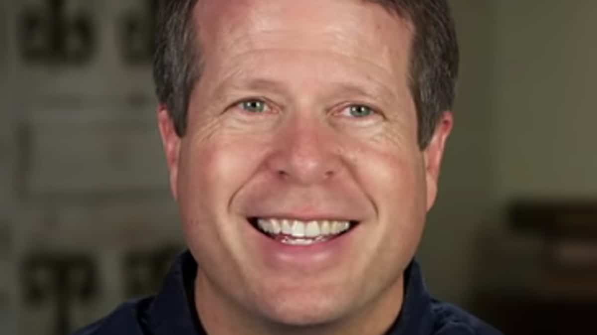 Jim Bob Duggar spotted out with daughters months after Josh Duggar’s sentencing