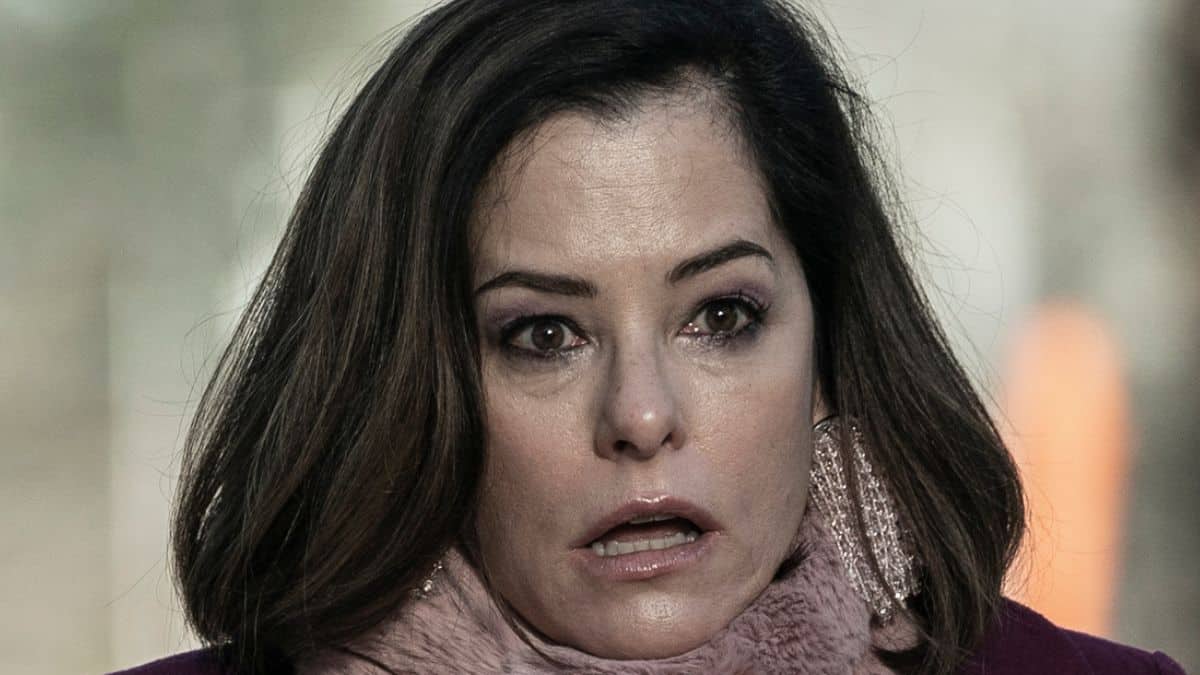 Parker Posey stars as Blair in Episode 2 of AMC's Tales of The Walking Dead Season 1