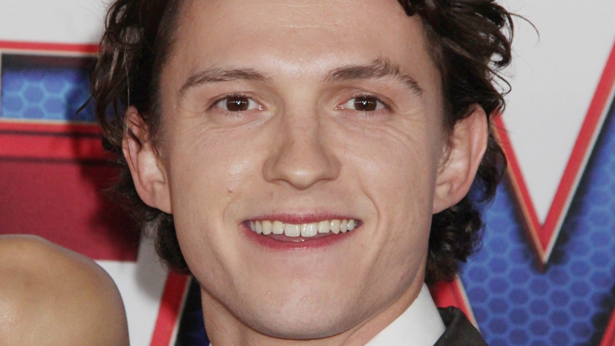 Close up of Tom Holland on the red carpet