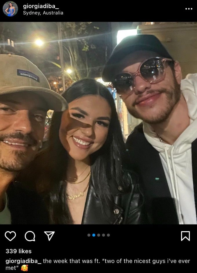 Fan shares photo with herself, Orlando Bloom, and Pete Davidson