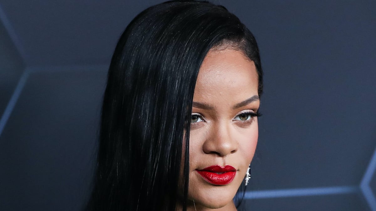 singer rihanna appears at exclusive fenty event