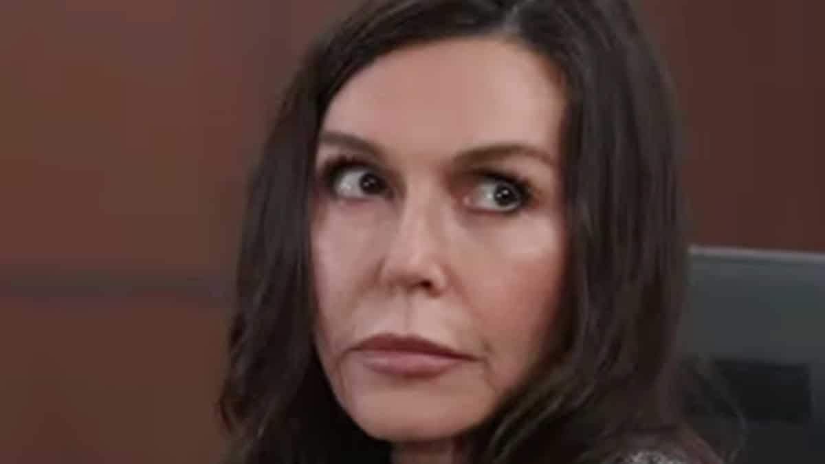 Finola Hughes as Anna on General Hospital.
