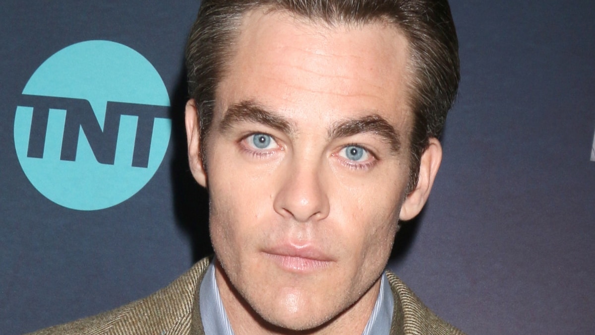 Chris Pine with new hair