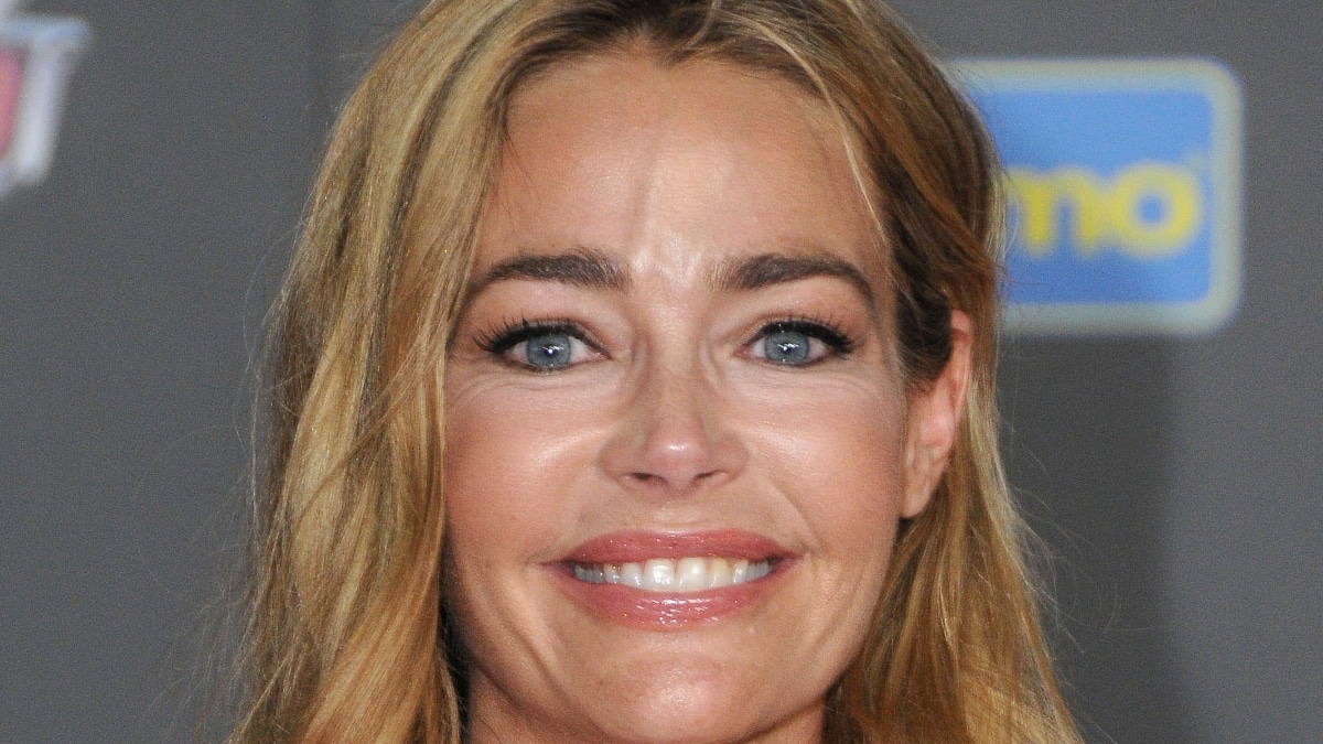 Fans are asking for Denise Richards to come back to The Real Housewives of Beverly Hills.