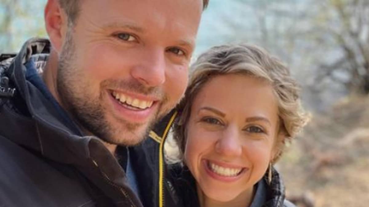 John David Duggar and Abbie Grace Burnett selfie.
