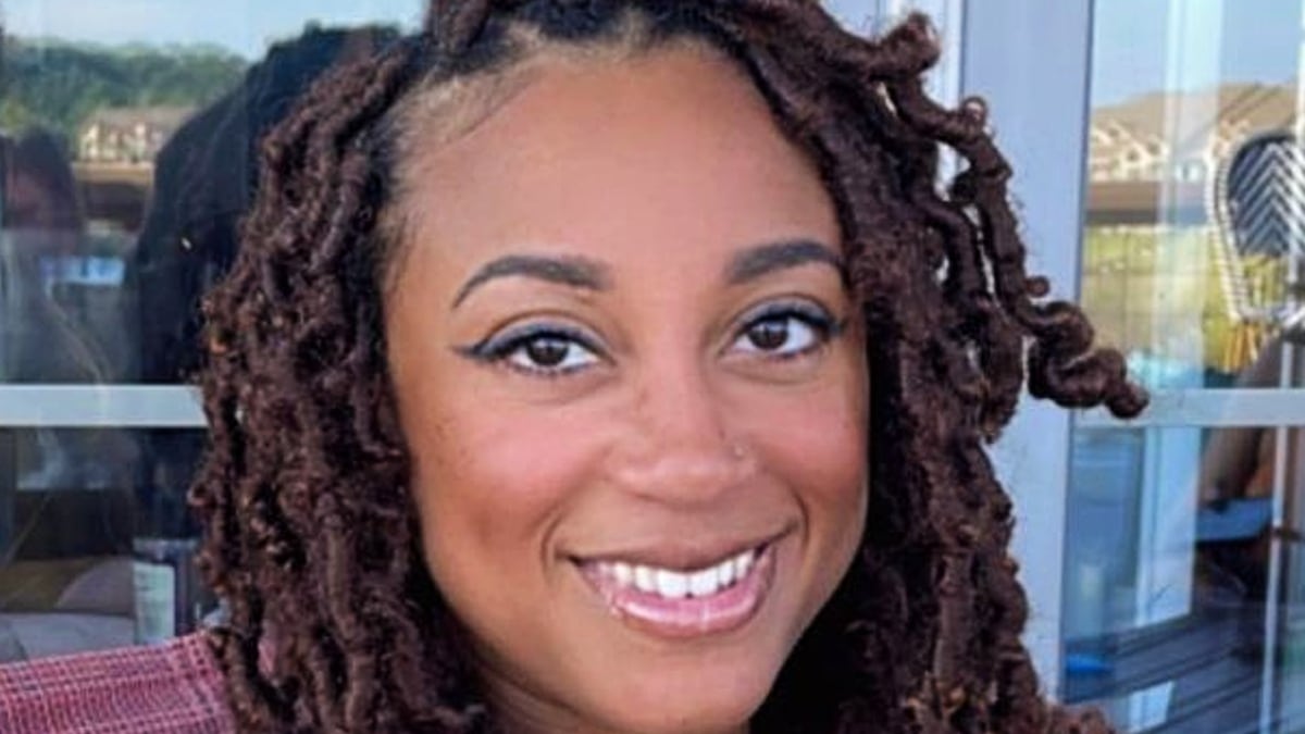 Memphis Smith rocks a new hairstyle while spending time with family.