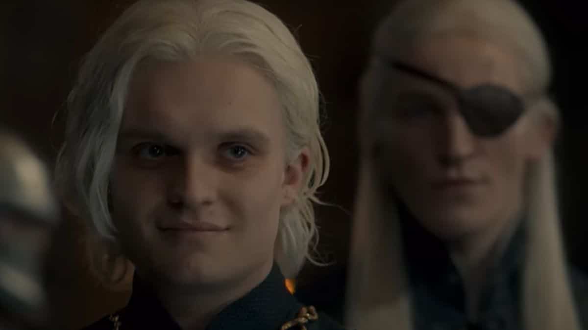Tom Glynn-Carney as Aegon and Ewan Mitchell as Aemond Targaryen, as seen in Episode 8 of HBO's House of the Dragon Season 1