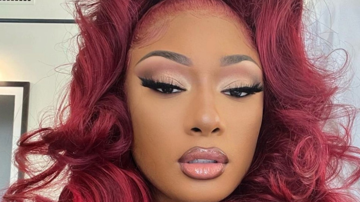 Megan Thee Stallion looks incredible in shared selfie
