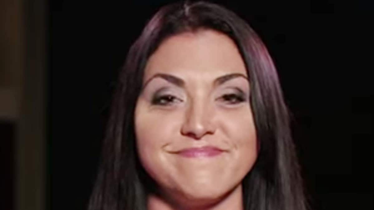 Jessica in a Love During Lockup confessional.