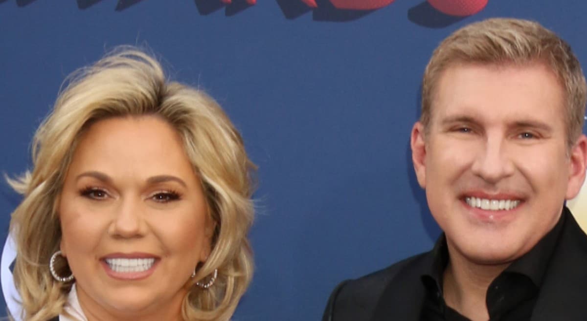 Julie and Todd Chrisley on the red carpet.