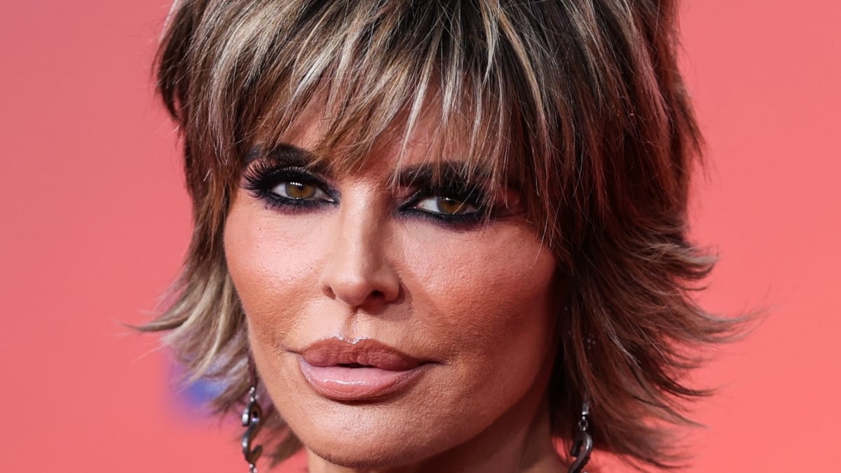 Lisa Rinna up close on the red carpet