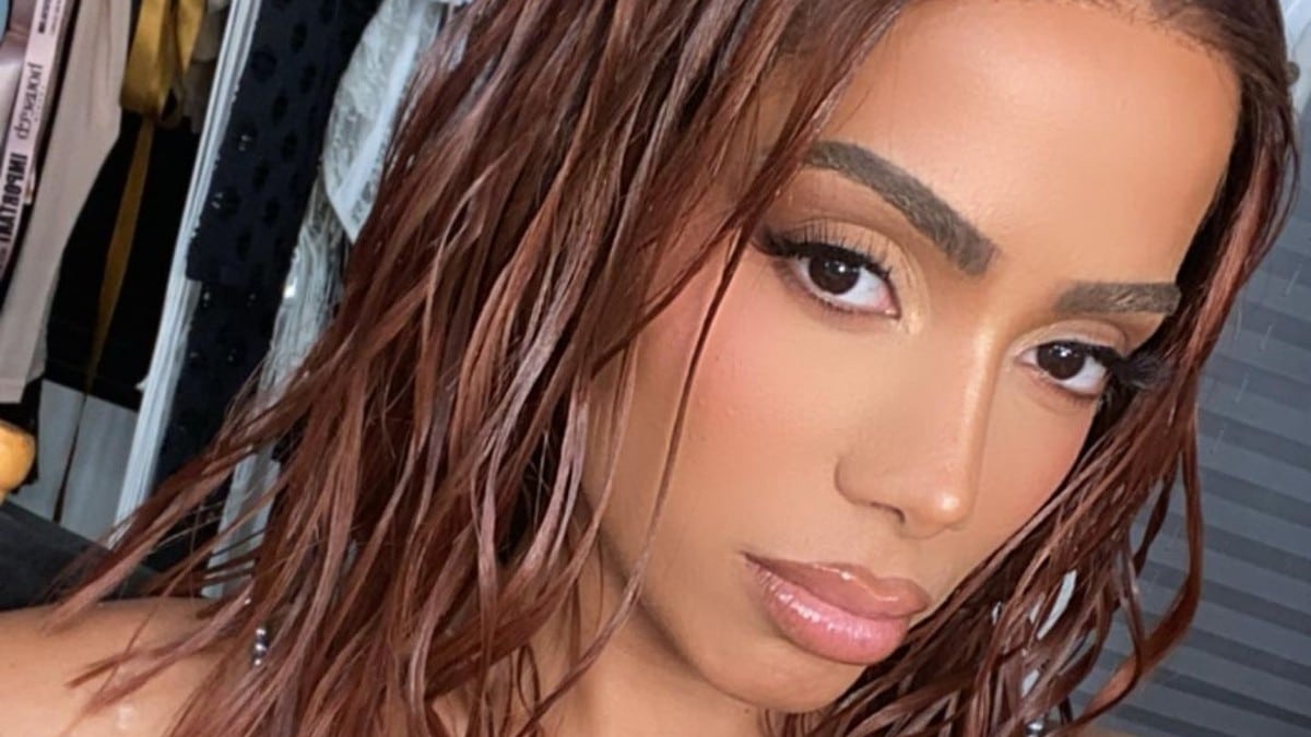 Anitta pictured up close in a selfie