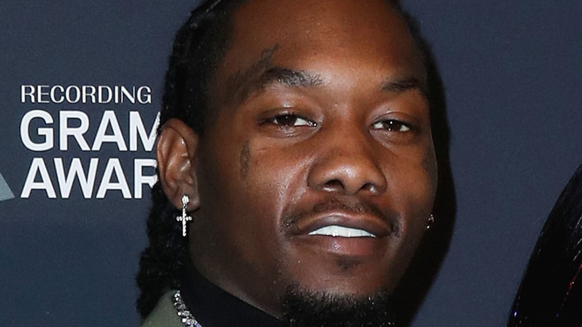 Offset poses at The Recording Academy 2020 Pre-Grammy gala