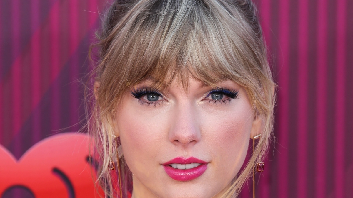 Taylor Swift at the 2019 iHeartRadio Music Awards.