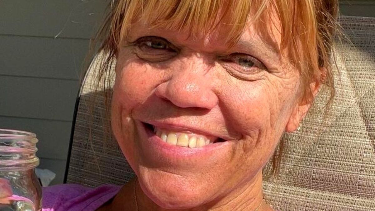 Amy Roloff poses for an Instagram selfie in September 2022