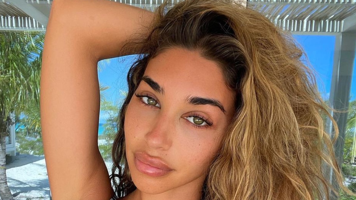 Chantel Jeffries taking a selfie while on vacation