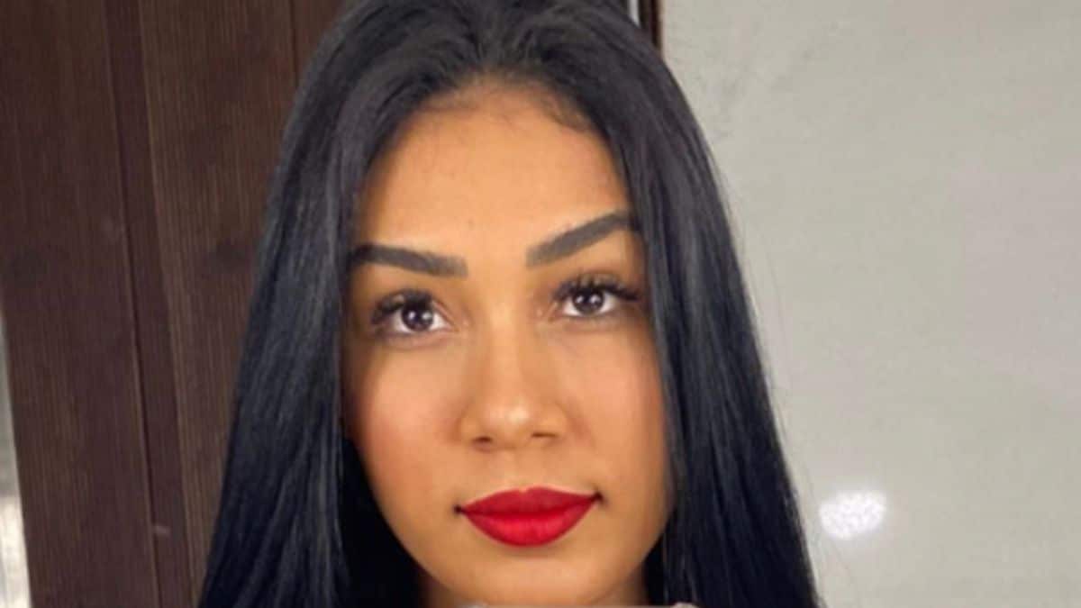 Thais Ramone dares 90 Day Fiance followers to ask her something