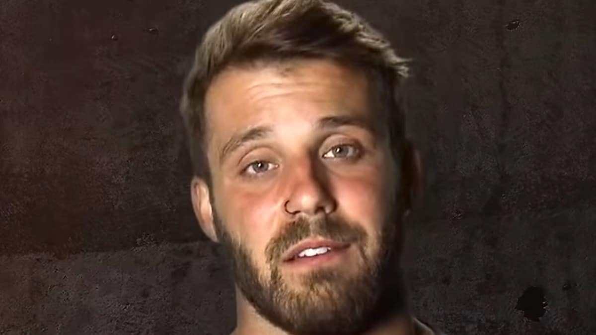 Paulie Calafiore reacts to ‘inappropriate’ photograph of him with castmate Morgan Willett