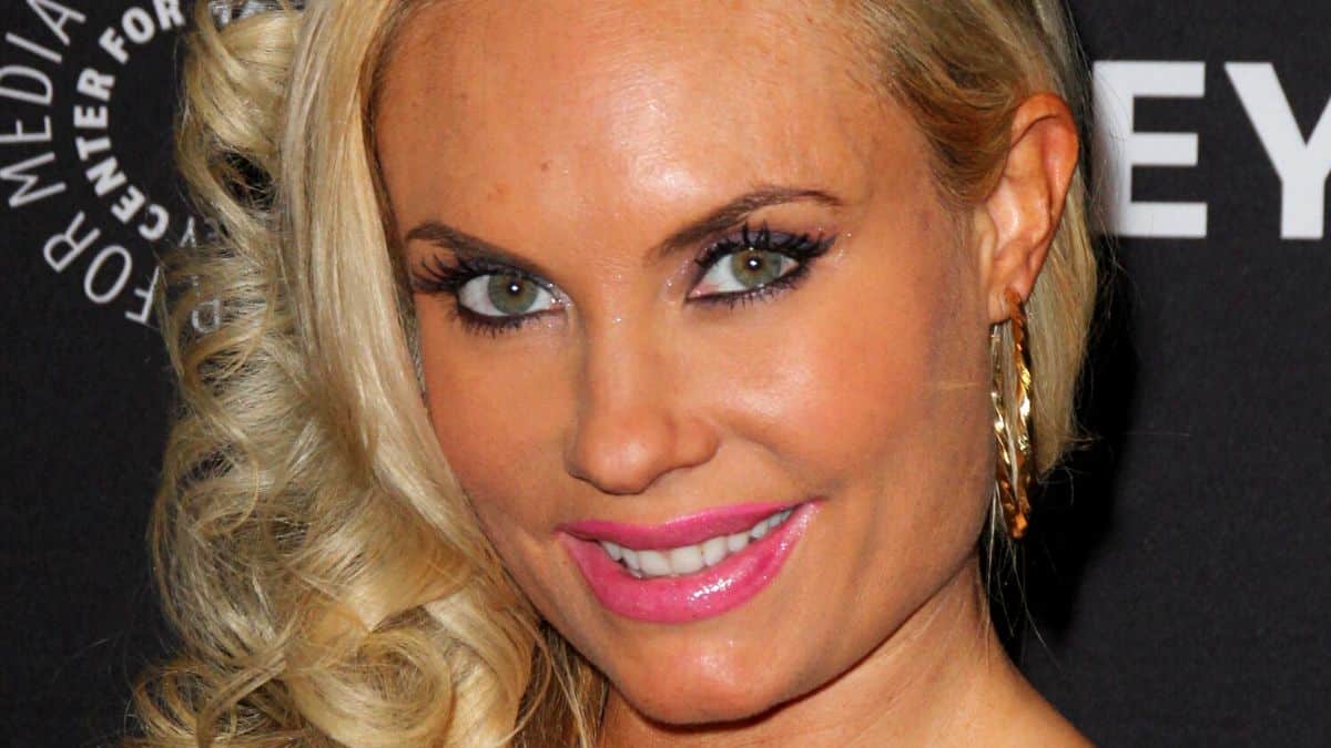 Coco Austin strikes a pose on the red carpet