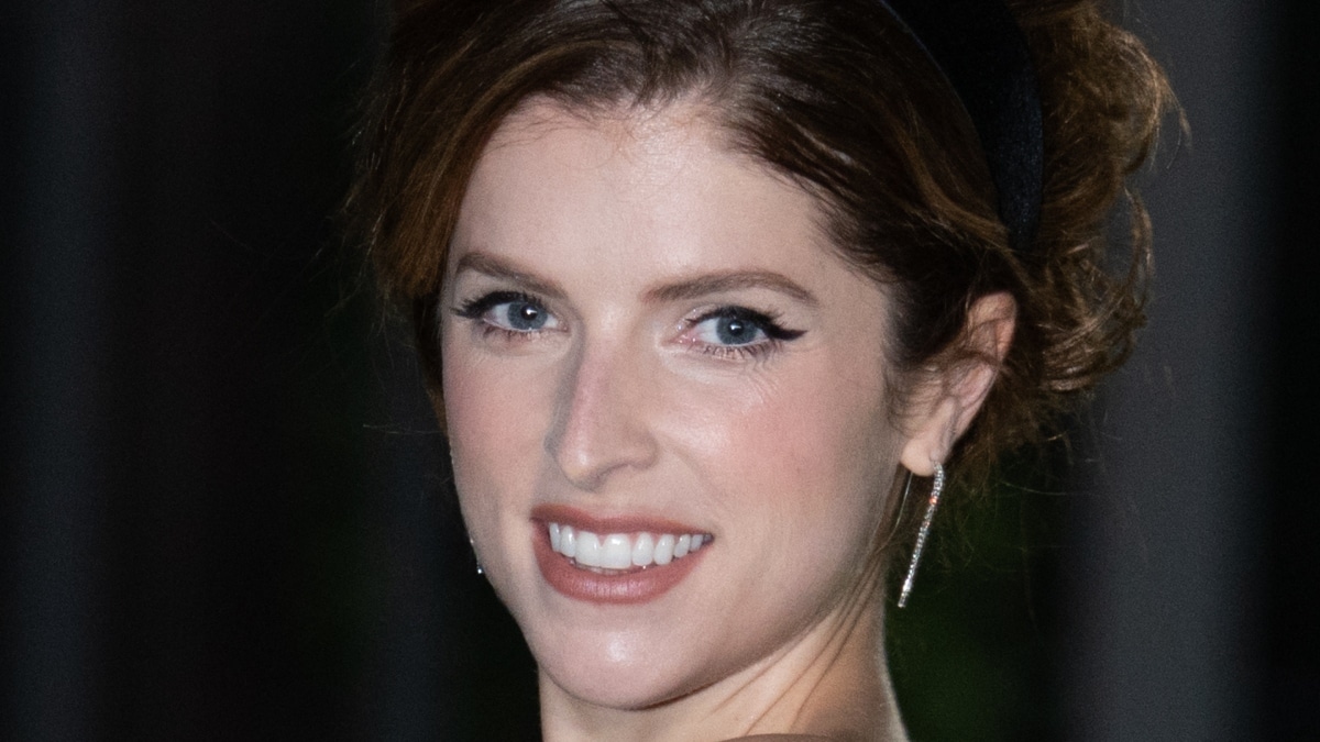 Anna Kendrick dazzles for DGA Awards in Beverly Hills