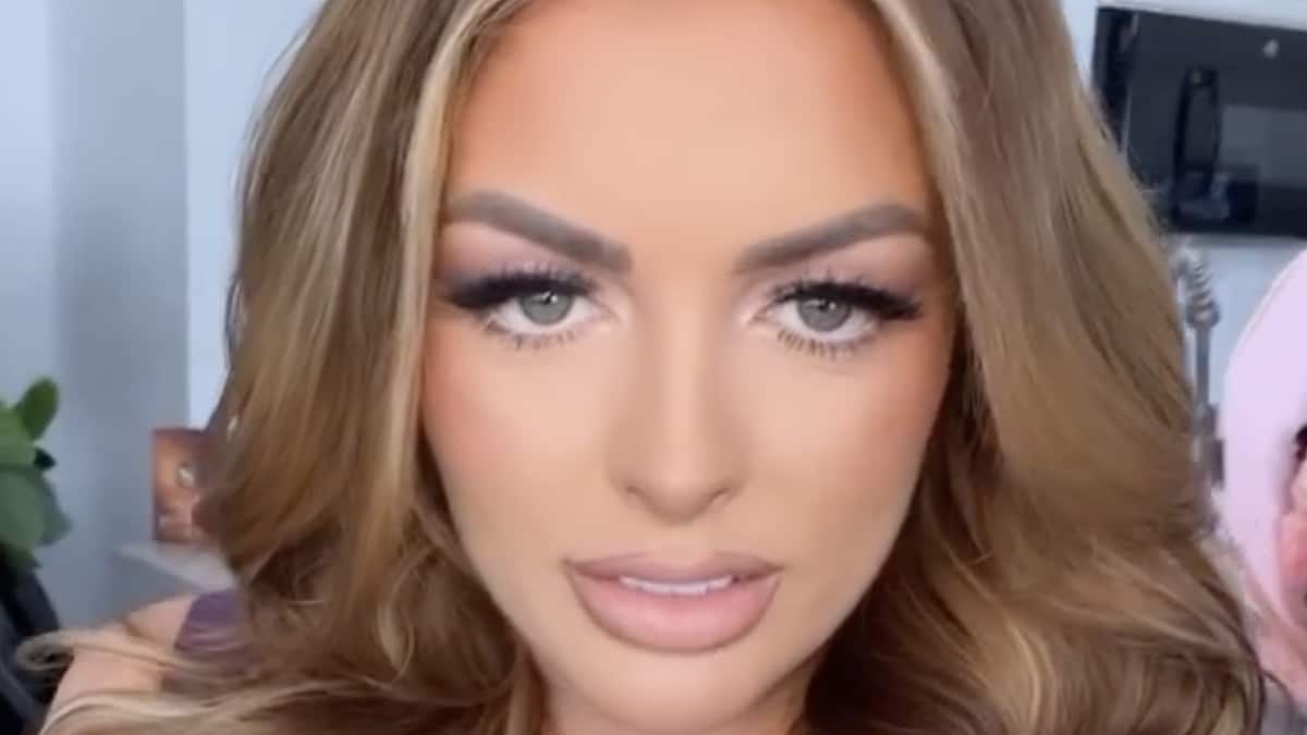 mandy rose in 2023 ig video shows off her makeup and hair