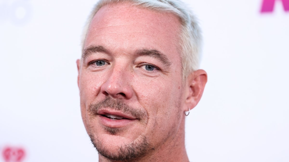 Shirtless Diplo is ripped on the seashore after opening up about sexuality