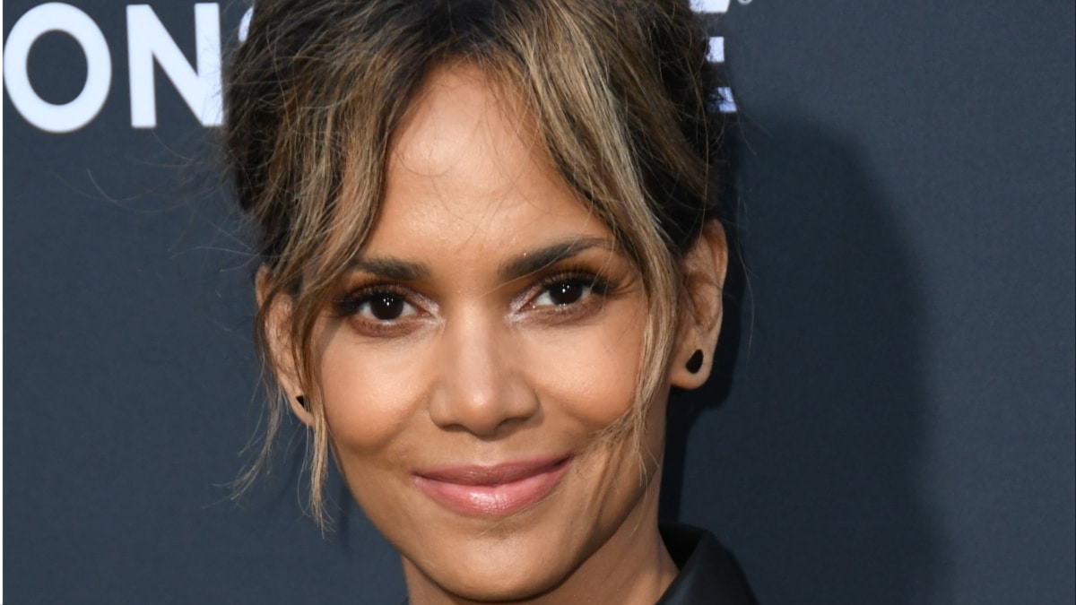 Halle Berry smiles on the red carpet.