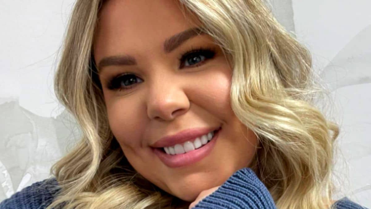 Kailyn Lowry snaps a selfie on Facebook