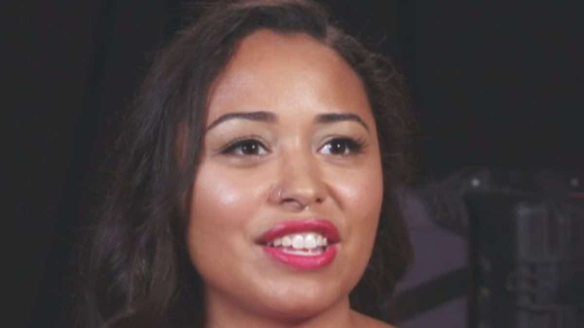 Tania Maduro claps again at 90 Day Fiance critic who slammed her divorce video