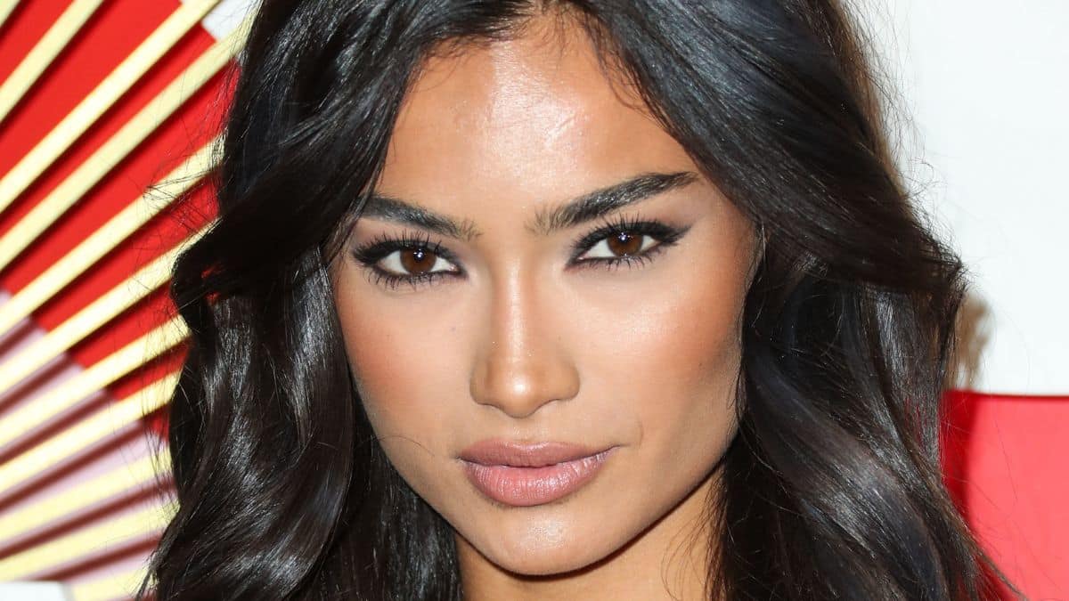 Victoria’s Secret mannequin Kelly Gale enjoys a ship journey in Italy