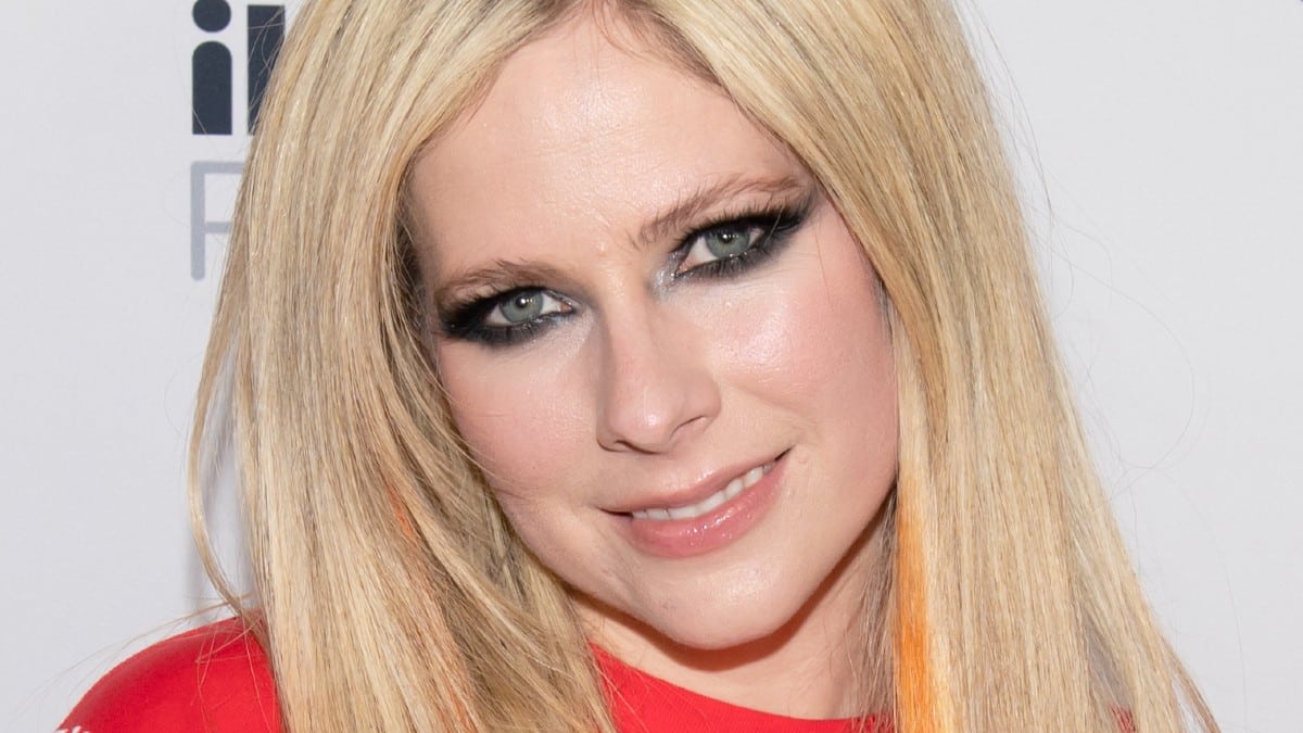 Avril Lavigne smiling.