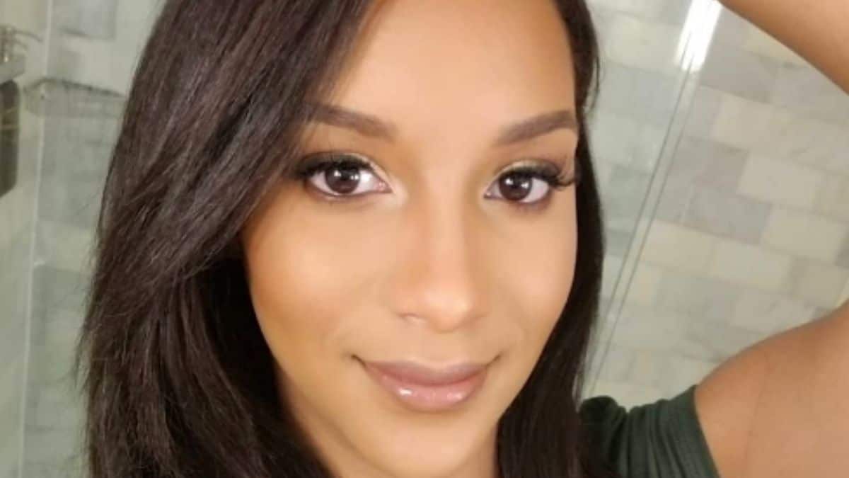Chantel Everett resides her greatest life on trip in France
