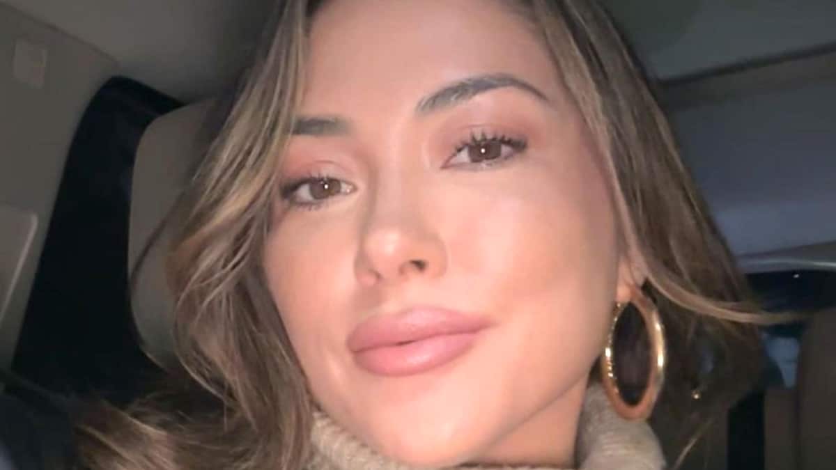 UFC ring woman Arianny Celeste plans subsequent trip to flee Vegas snow