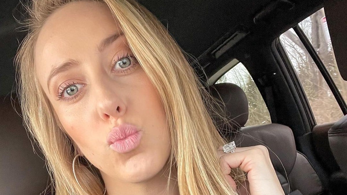 Brittany Mahomes poses for a selfie in a car