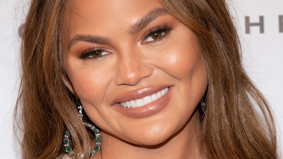 Chrissy Teigen poses at the Hollywood Beauty Awards.