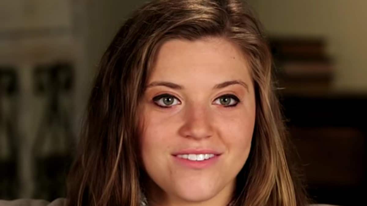 Pleasure-Anna Duggar shares candy picture of child Forsyth, reveals title