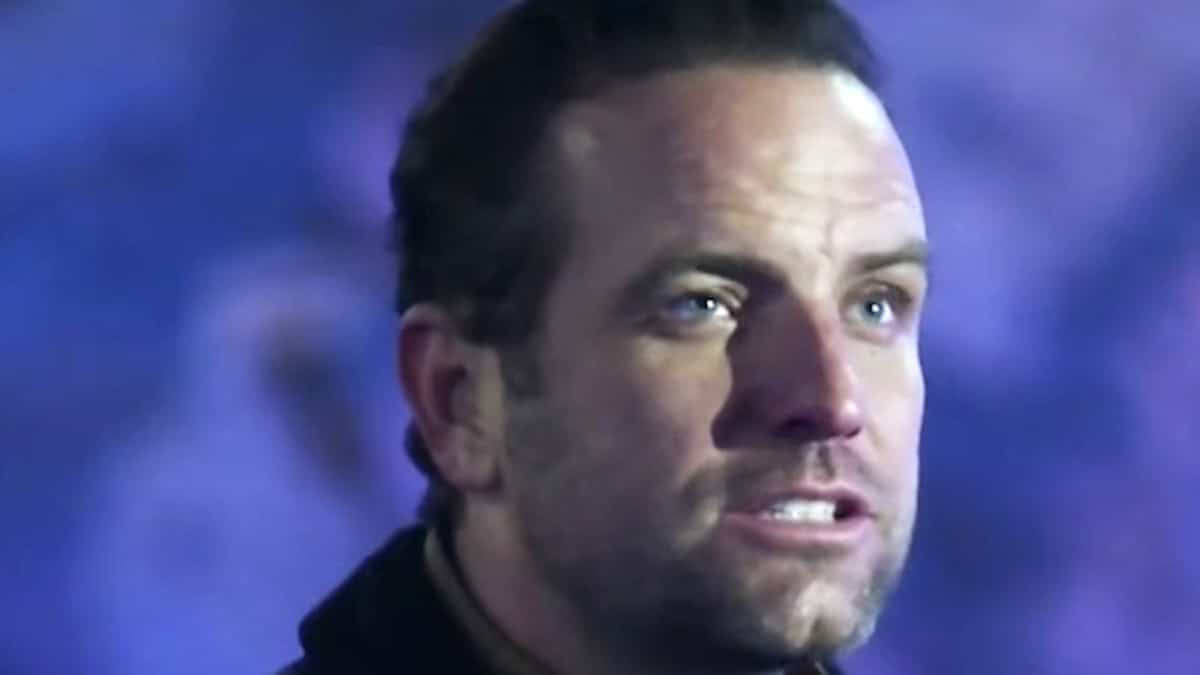 the challenge host tj lavin at elimination