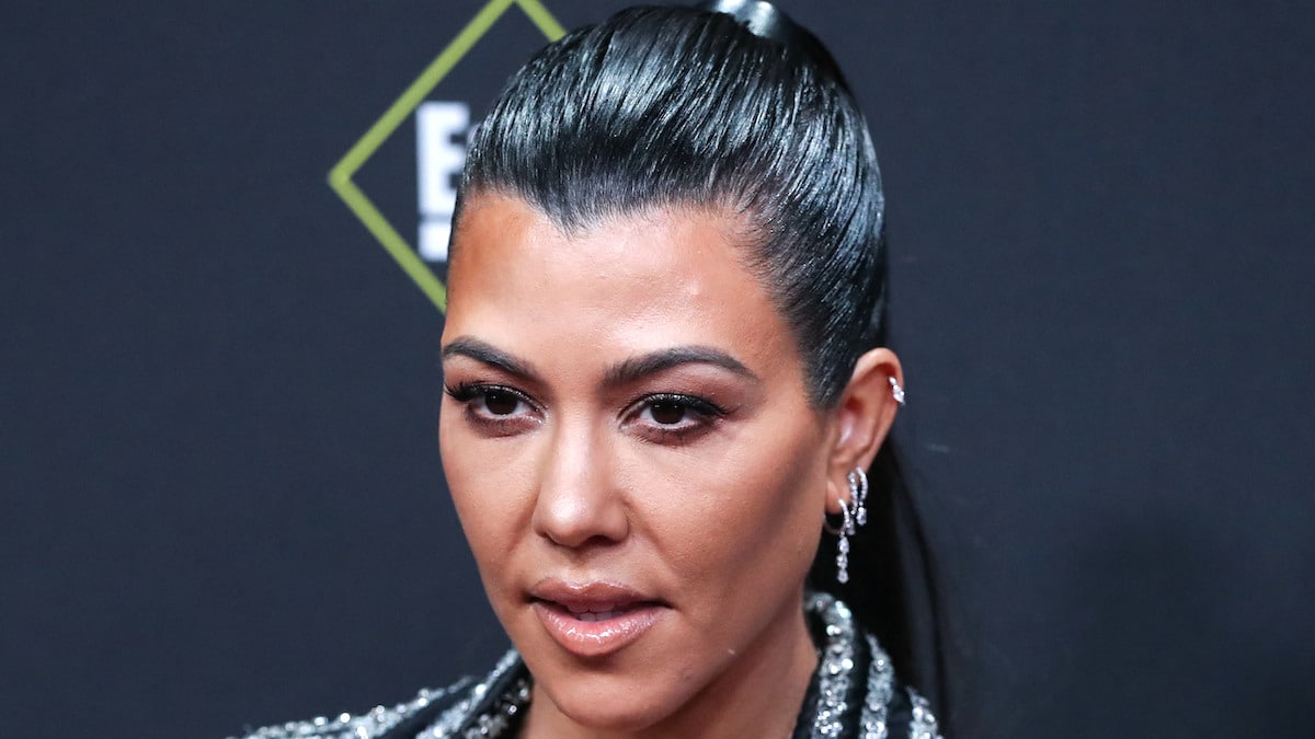 kourtney kardashian attends E Peoples Choice awards in 2019