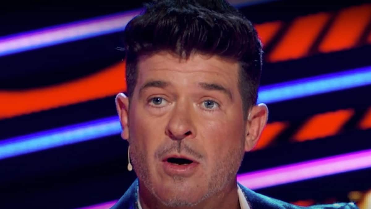 robin thicke on the masked singer 10
