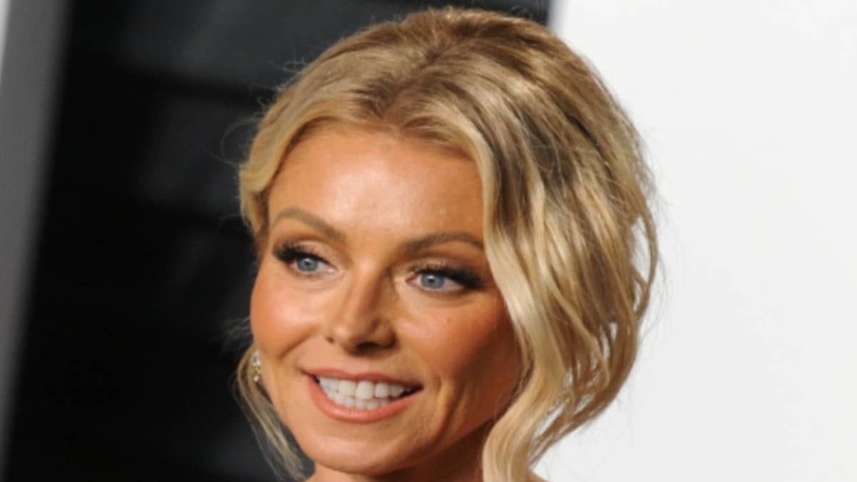 Kelly Ripa at a random event