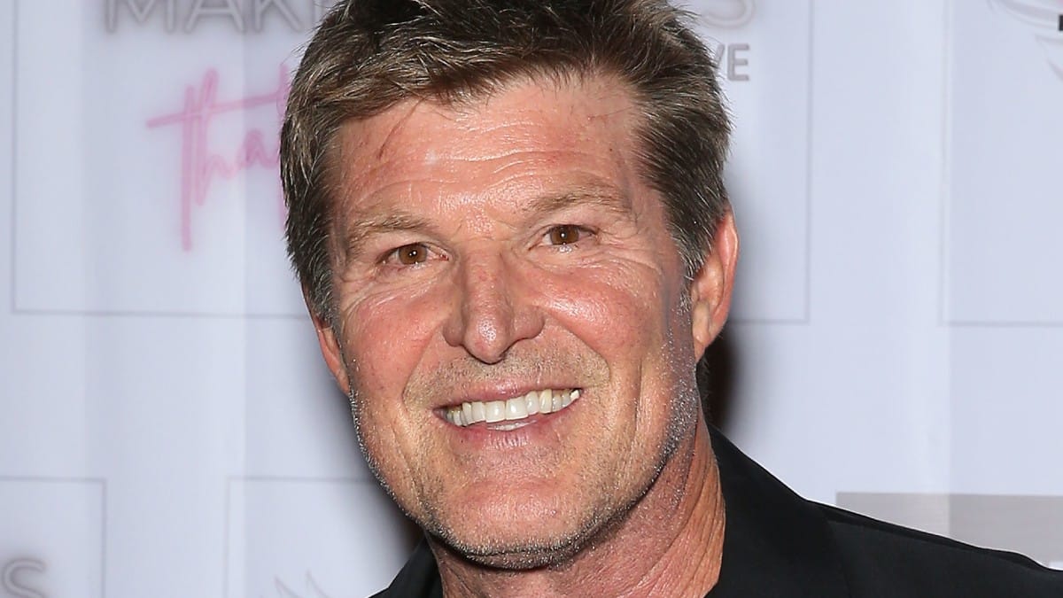 Winsor Harmon on the red carpet