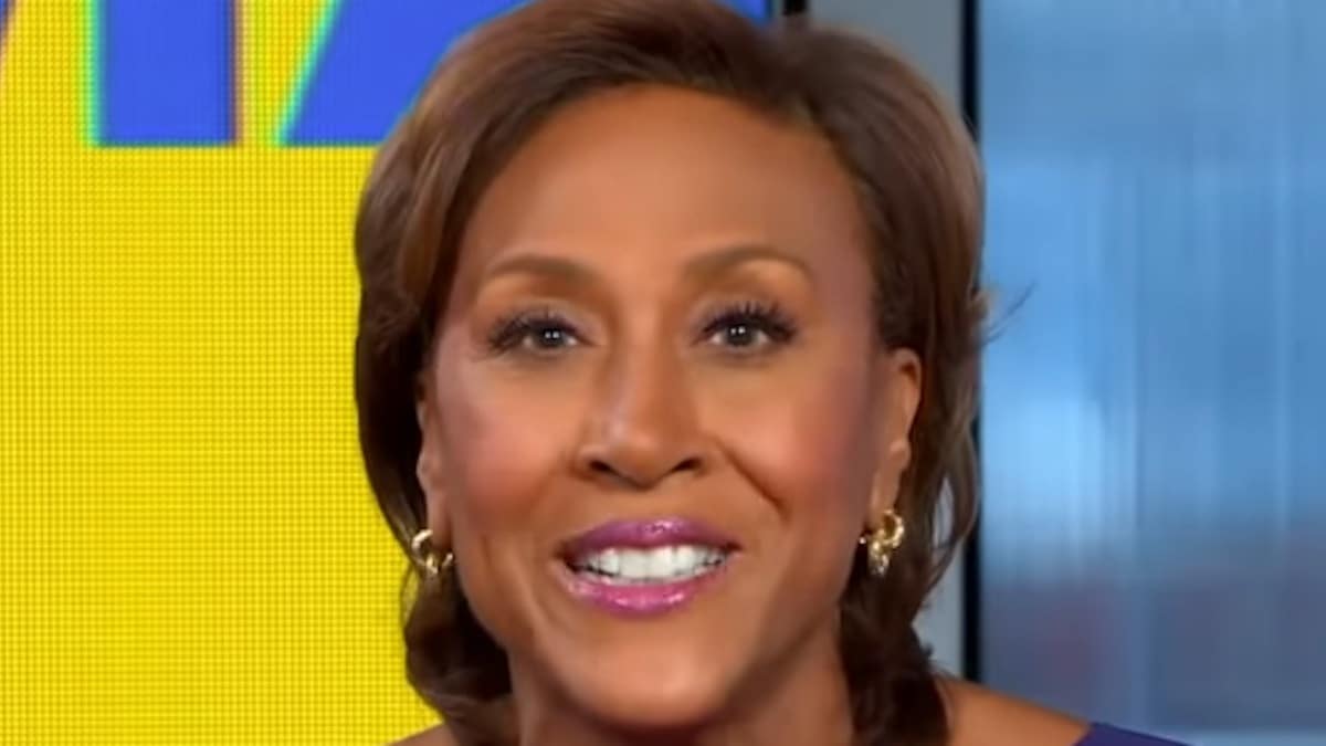 gma star robin roberts face shot from episode on abc