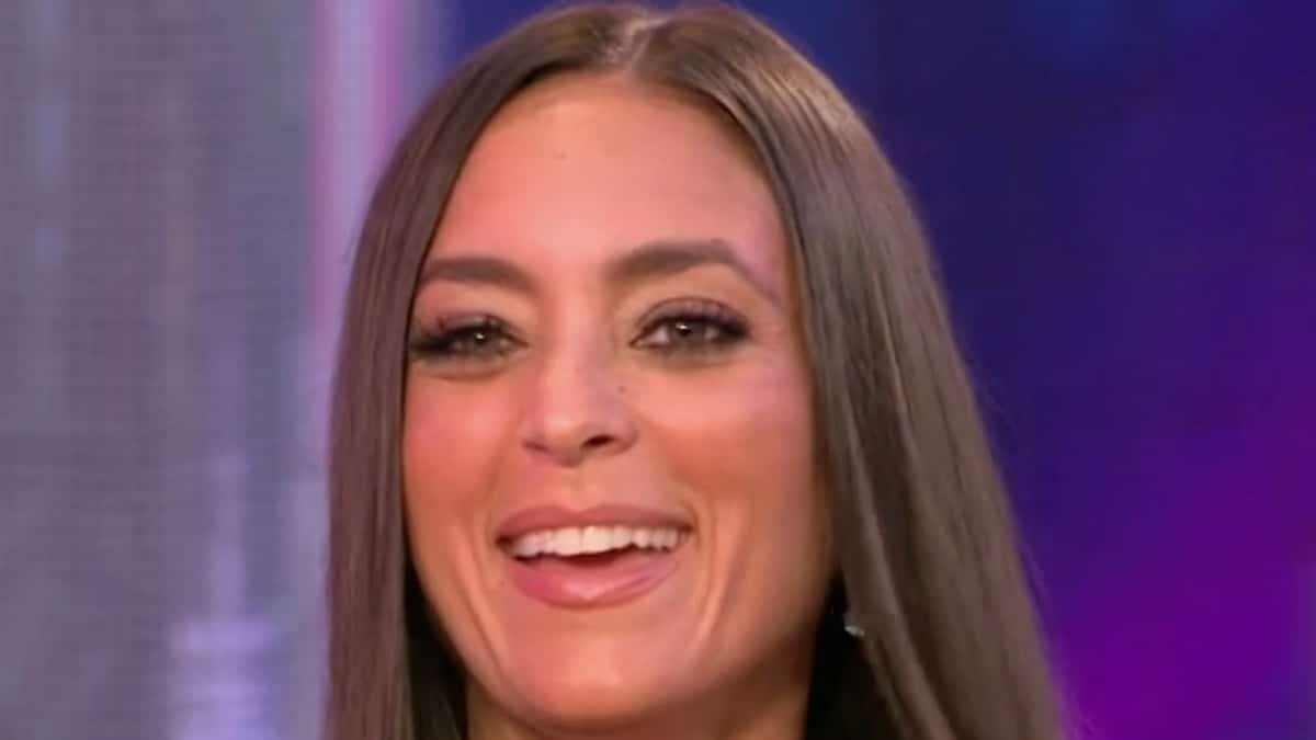 sammi giancola face shot