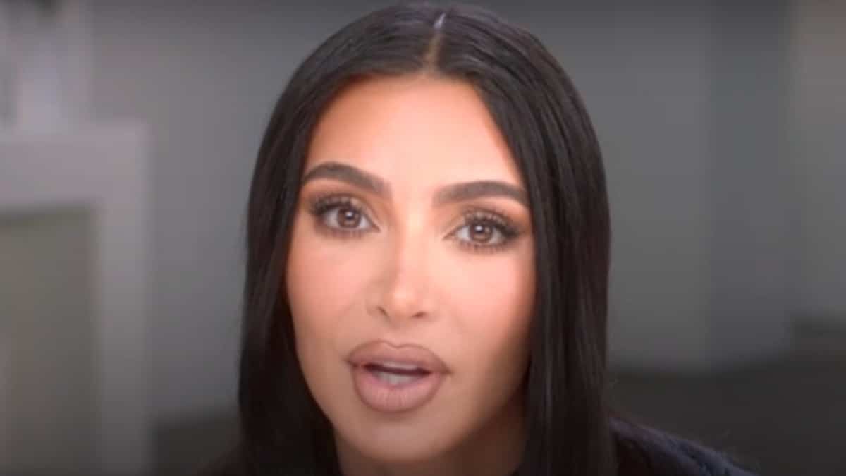 kim kardashian face shot from the kardashians season 4 scene