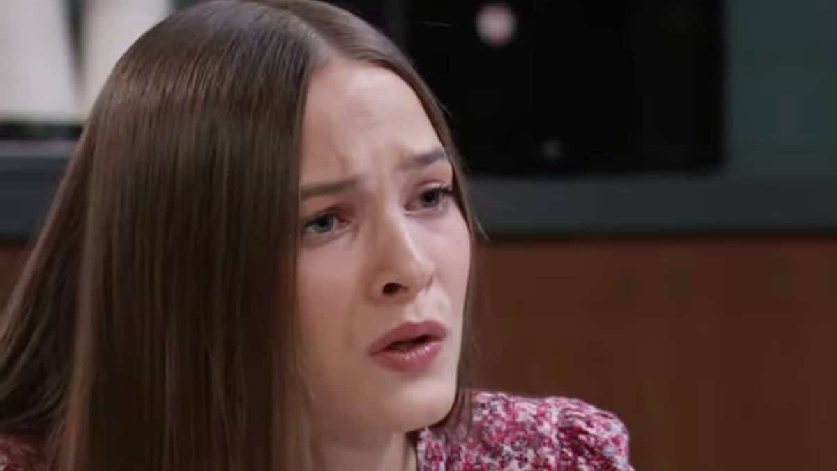 Avery Pohl as Esme on General Hospital
