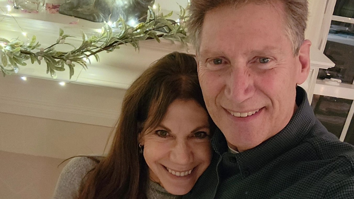 Gerry Turner takes a selfie with Theresa Nist